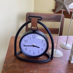 Brand-new table clock.